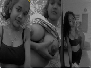 Mallu Cute Girl Showing and Pressing her Beautiful Boobs